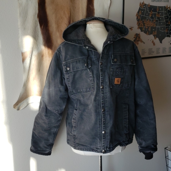Carhartt Other - Black sherpa lined Carhartt coat